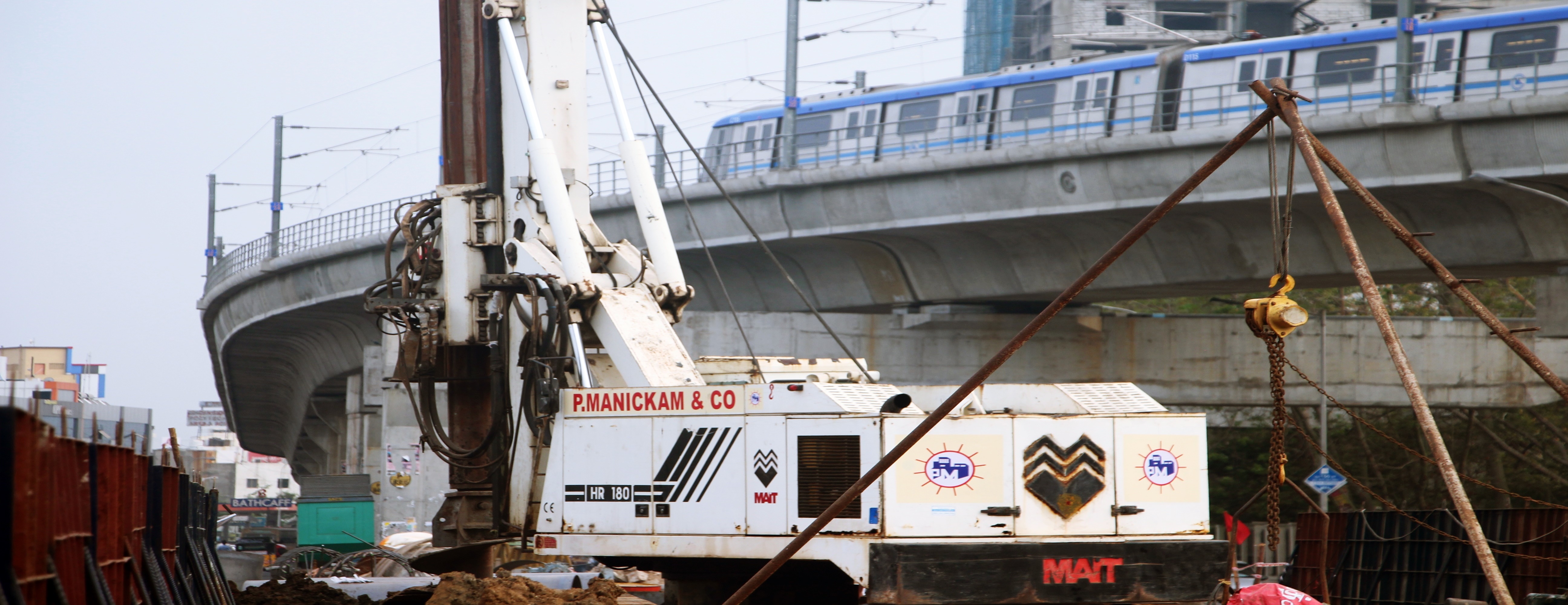 PILING FOR NEW CMBT FLYOVER 2017